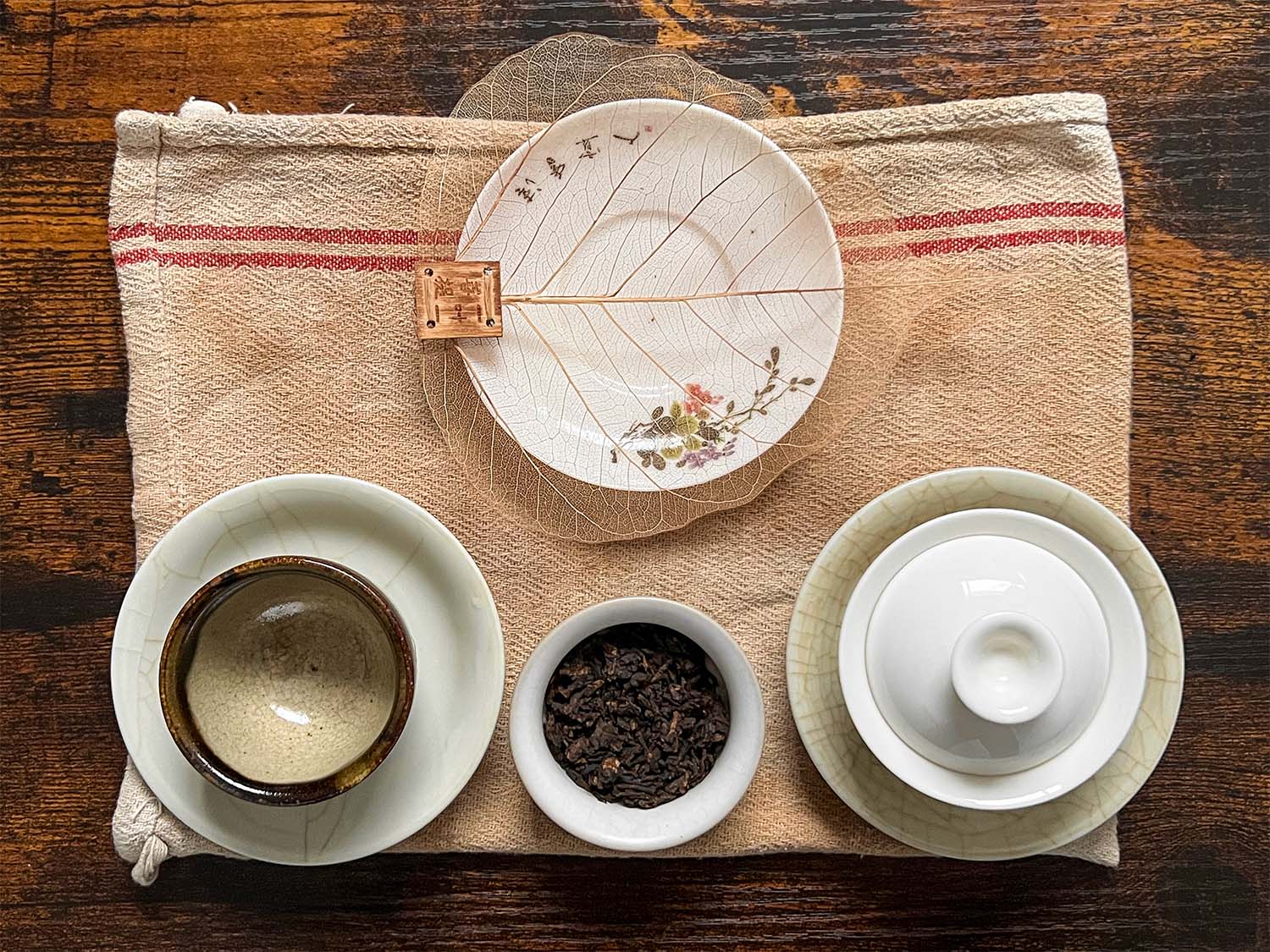 Gong Ting from Yong De, Da Xue Shan, Lincang main image 3