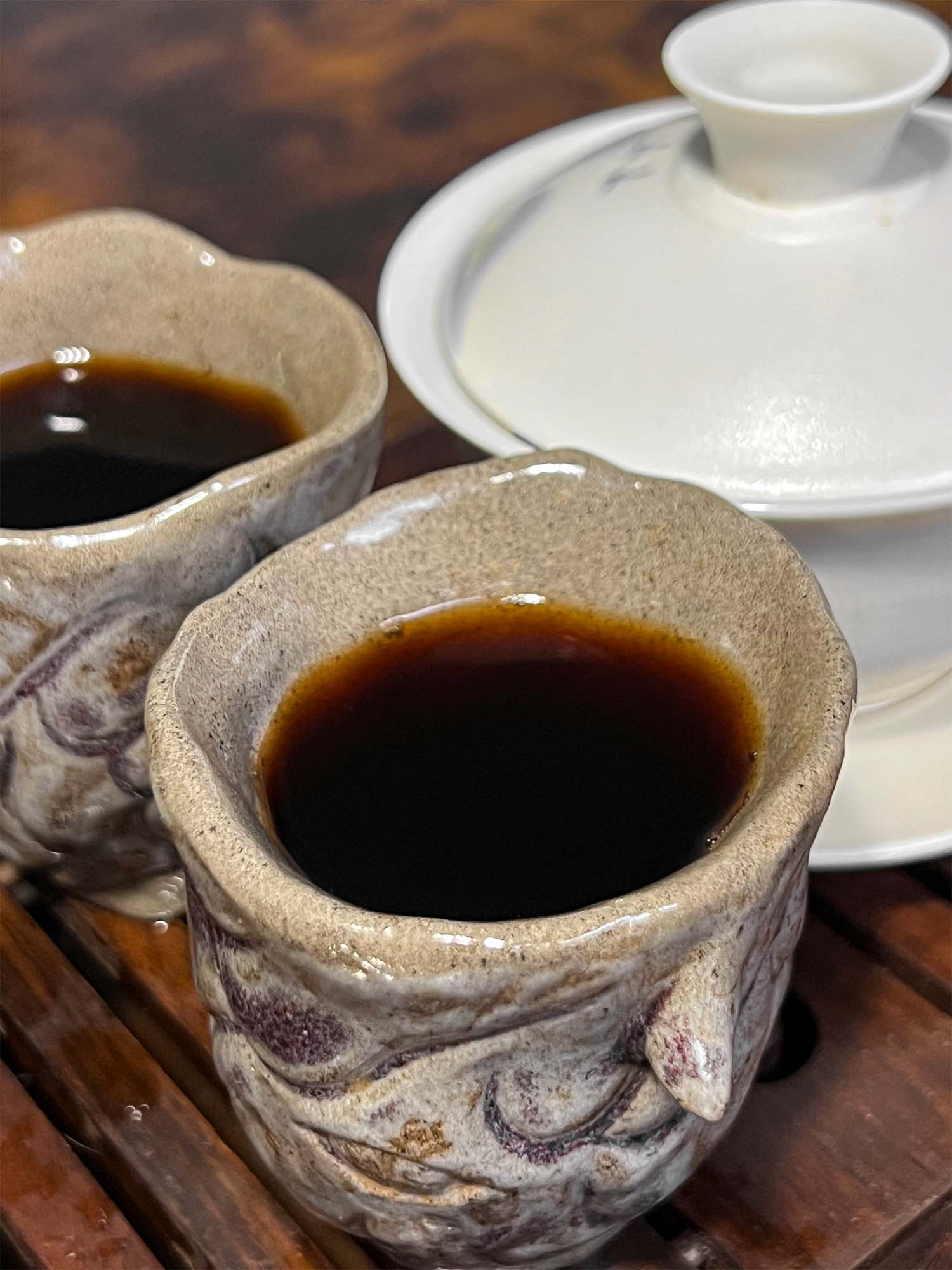 Photo of Lincang Arbor Gong Ting Ripe Pu'er 2009 Spring number 4