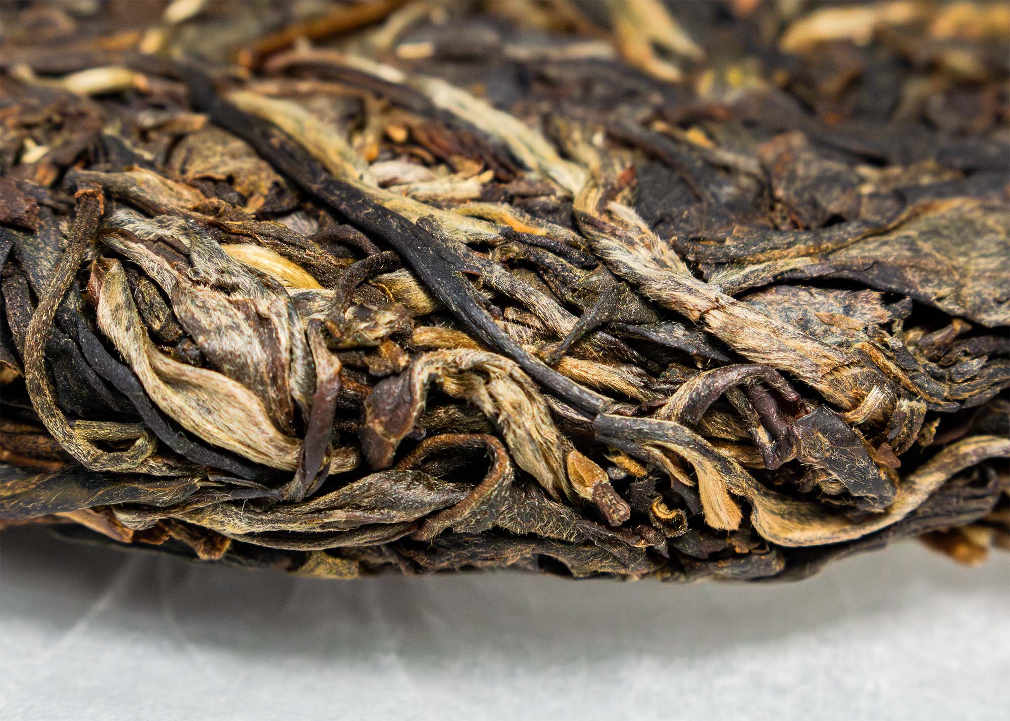 Ku Zhu Shan x Kun Lu Shan "Aurora Borealis" Raw Pu'er